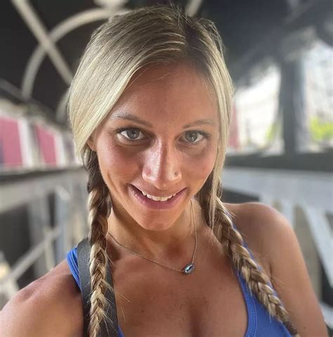 Katie Kush Age, Hot Photos, Measurements, OnlyFans, Net。